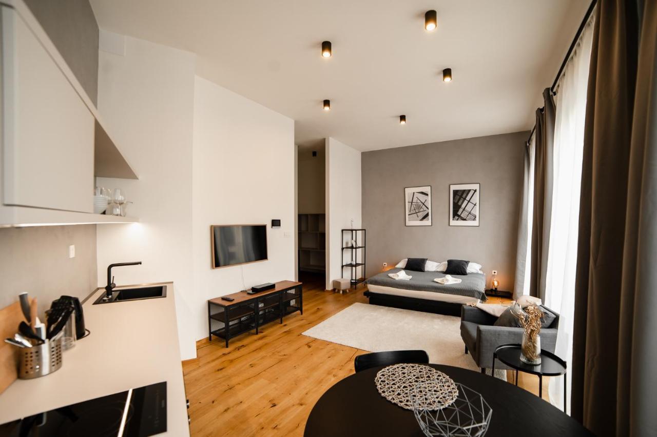 Piano Apartments - Licity Žilina Dış mekan fotoğraf